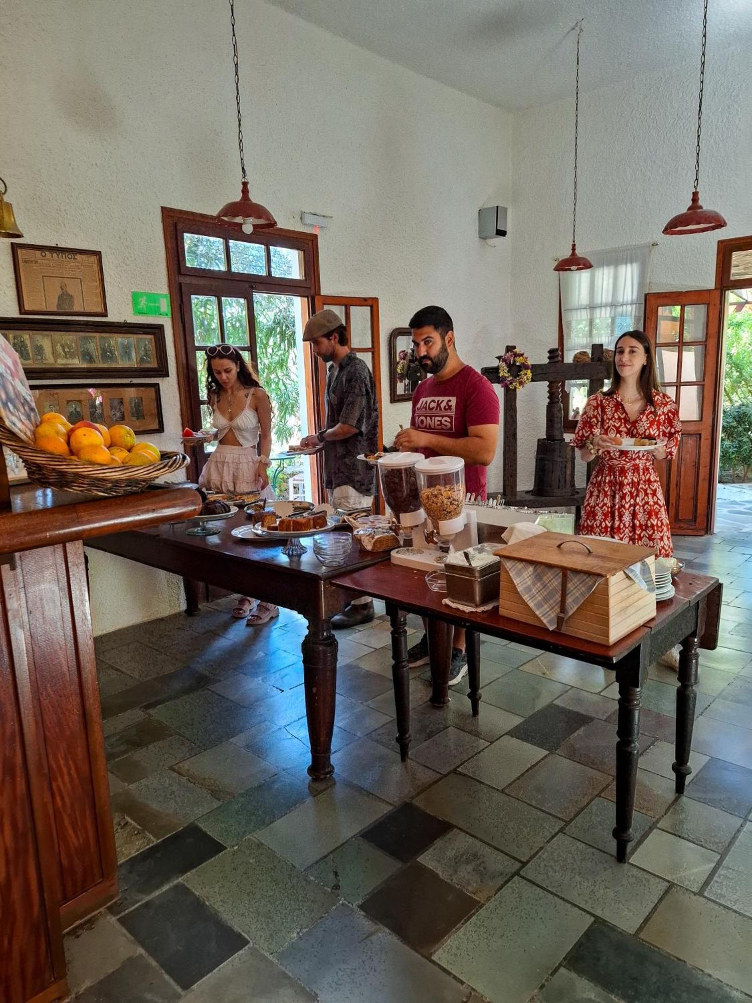 Vagia Traditional, Aegina Island Ngoại thất bức ảnh